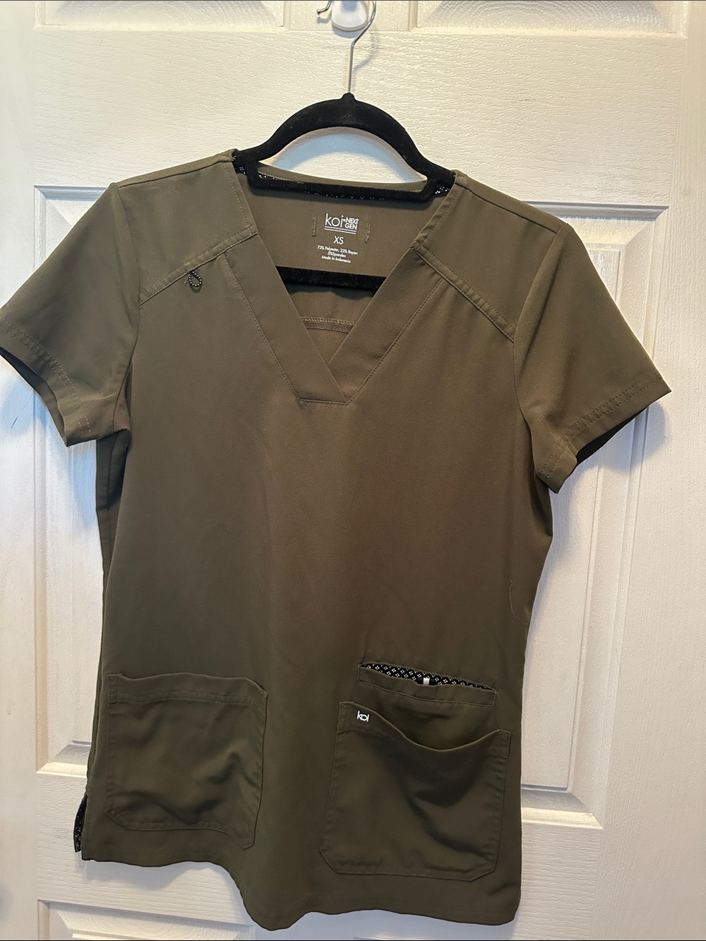 koi Olive Green V-Neck Scrub Top Size XS